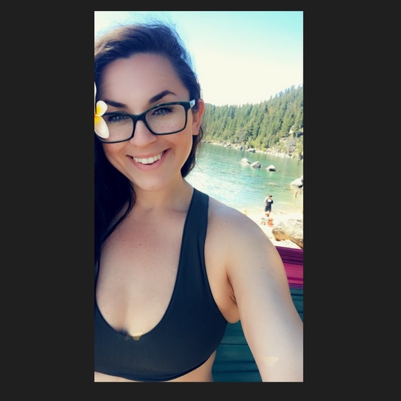 Meet your Posher, Suri - Picture 2 of 2